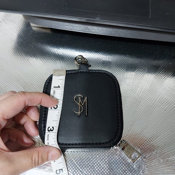 STEVE MADDEN Small Clip On Pouch Coin Purse Clip On Handbag Keychain - Picture 5 of 5